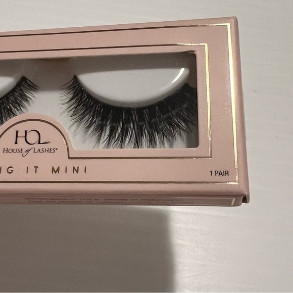 House of Lashes Wing It Mini Strip Lash Black - Picture 4 of 5